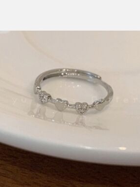 Silver Heart & Rhinestone Ring